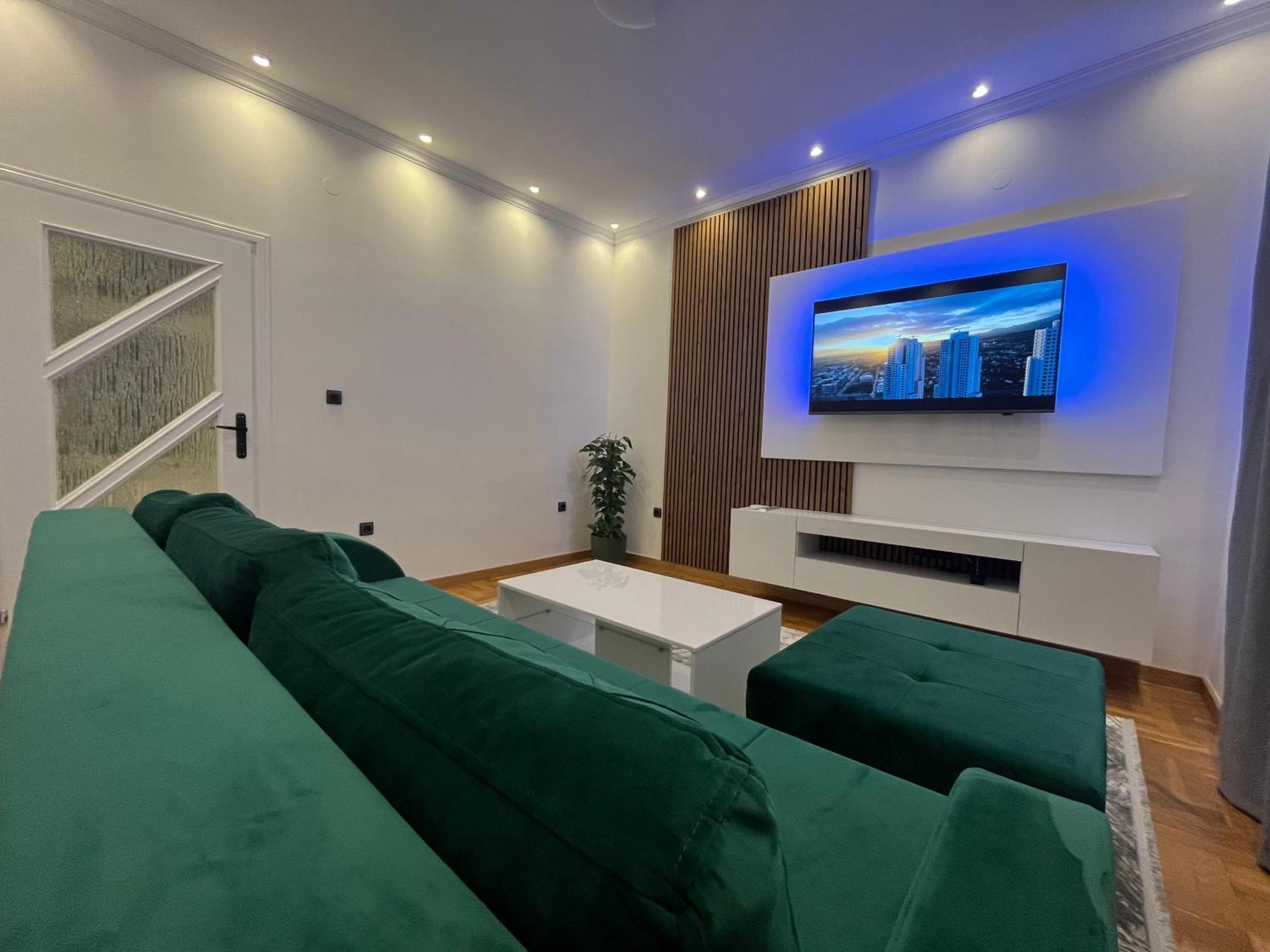 Sarajevo Luxury Apartment - 50 M From Old Sarajevo Clock Tower Bagian luar foto